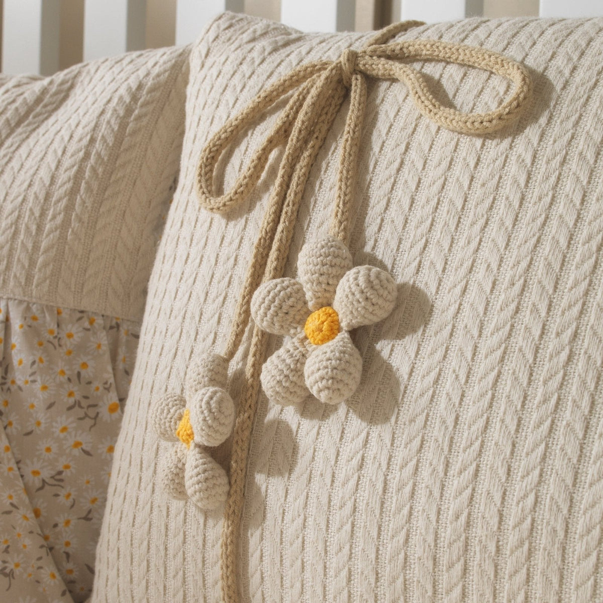 Montessori-Baby-Schlafset – Daisy Gänseblümchen-Steppdecke – 8-teilig – Joyful Kids – Foto 8