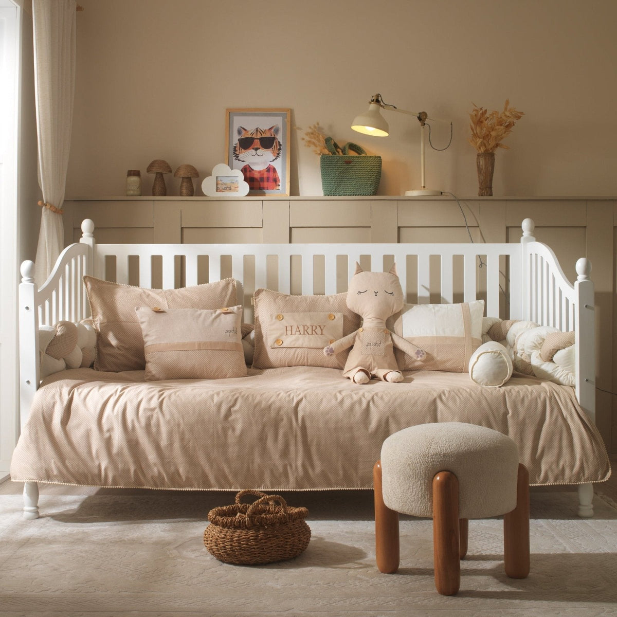 Montessori-Baby-Schlafset – Misty Brown Bommel-Katze – 8-teilig – Joyful Kids – Foto 4
