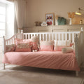 Montessori-Baby-Schlafset für Mädchen – Rosa Bommel-Katze – 8-teilig – Joyful Kids – Foto 3