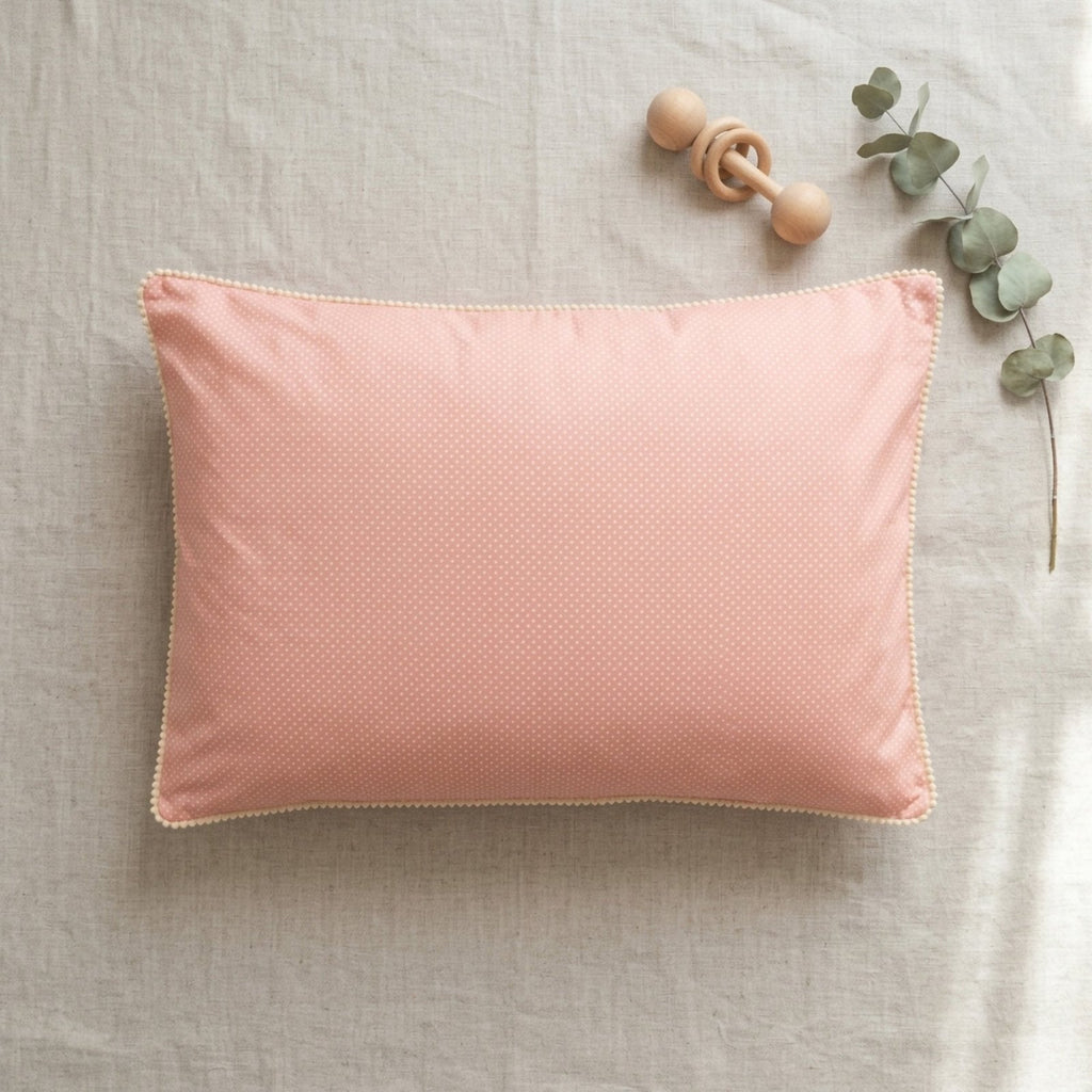 Misty Pink Kopfkissen – Boutique Bommel-Detail 50x70 – Baby-Kissen – Joyful Kids – Foto 5